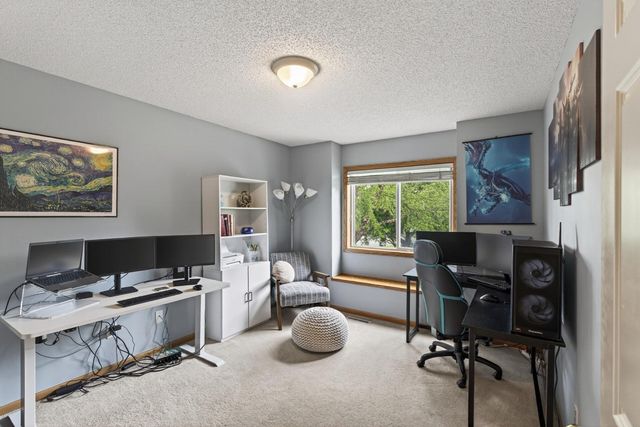 1649 Hamilton Lane, Shakopee, MN 55379