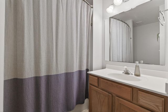 1649 Hamilton Lane, Shakopee, MN 55379