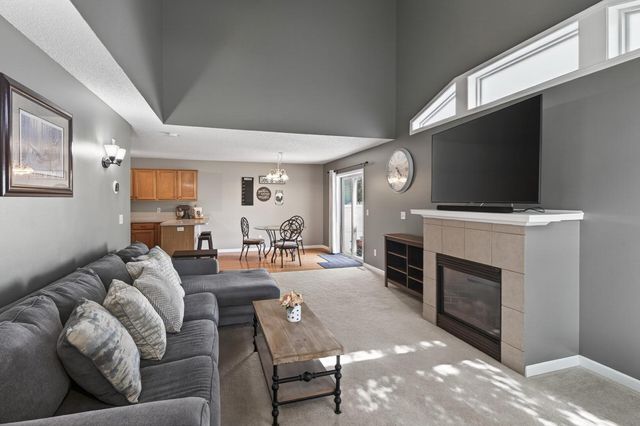 1649 Hamilton Lane, Shakopee, MN 55379