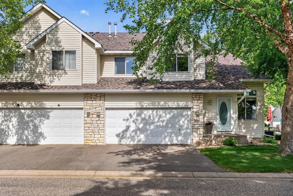1649 Hamilton Lane, Shakopee, MN 55379