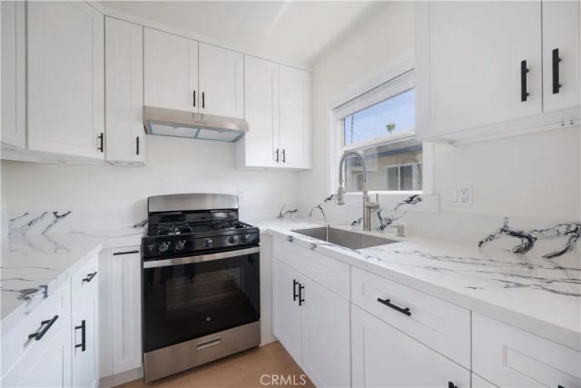 12237 Vanowen Street E, North Hollywood, CA 91605