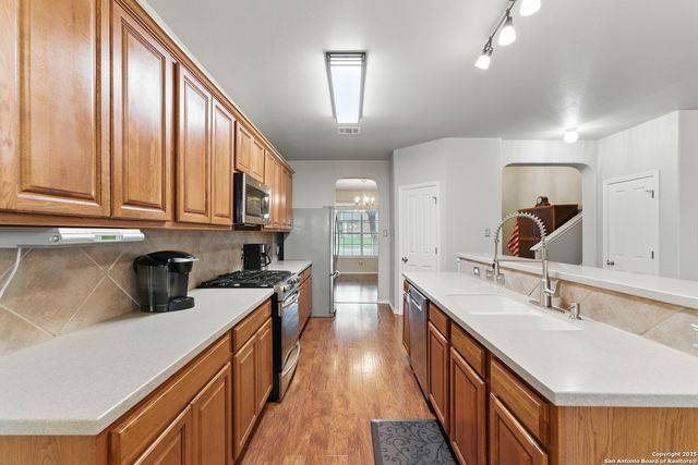 1851 Thrasher, New Braunfels, TX 78130