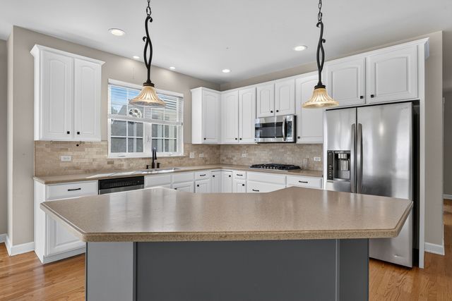 1763 Goldsboro Lane, Crystal Lake, IL 60014