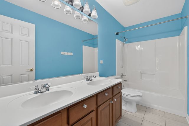 1763 Goldsboro Lane, Crystal Lake, IL 60014