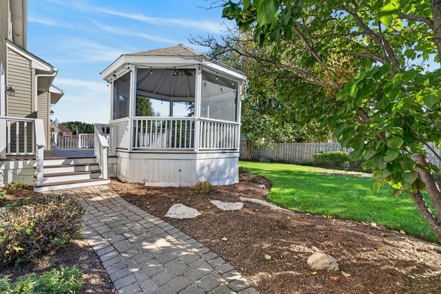 1763 Goldsboro Lane, Crystal Lake, IL 60014