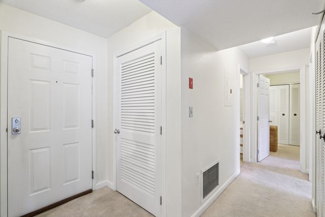 10 Pleasant Street 202, Lynn, MA 01902