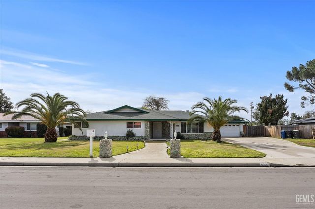 6009 Carter Avenue, Bakersfield, CA 93308