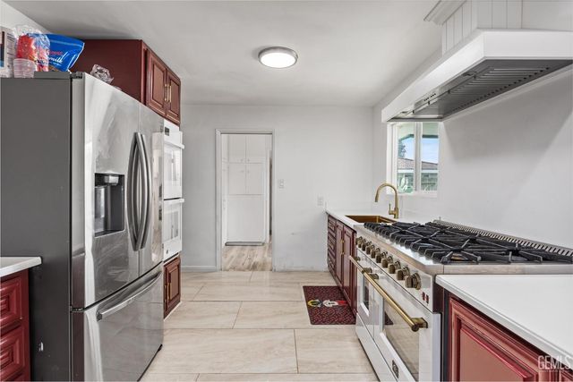 6009 Carter Avenue, Bakersfield, CA 93308