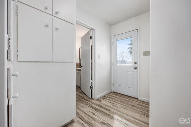 6009 Carter Avenue, Bakersfield, CA 93308