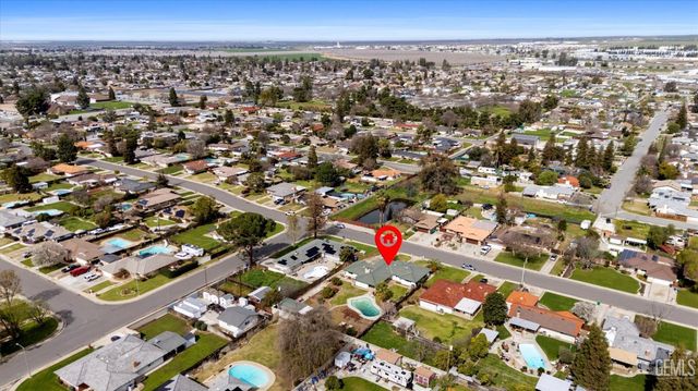 6009 Carter Avenue, Bakersfield, CA 93308