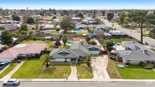 6009 Carter Avenue, Bakersfield, CA 93308