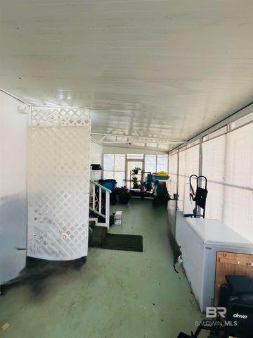 1913 Maria Lane, Lillian, AL 36549