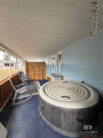 1913 Maria Lane, Lillian, AL 36549