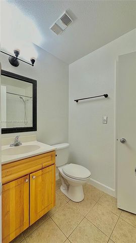 10135 W Sunrise Blvd 304, Plantation, FL 33322