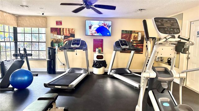 10135 W Sunrise Blvd 304, Plantation, FL 33322