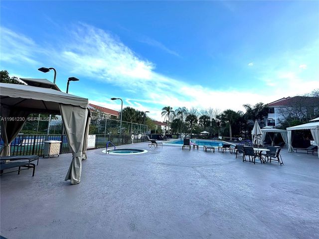 10135 W Sunrise Blvd 304, Plantation, FL 33322