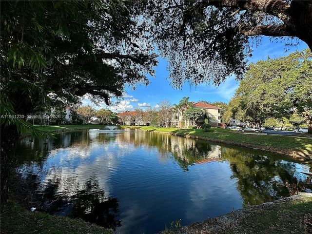 10135 W Sunrise Blvd 304, Plantation, FL 33322