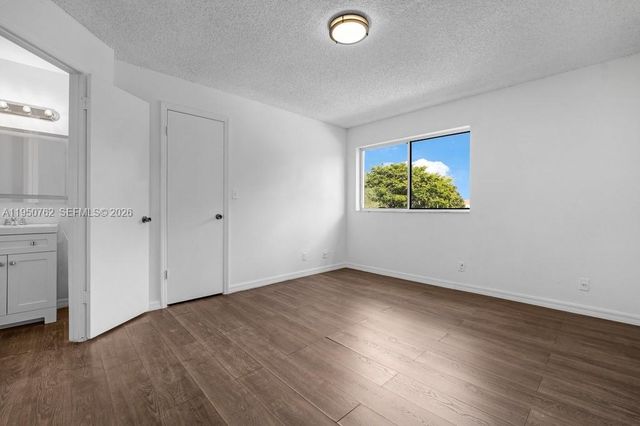 3340 N Pinewalk Dr N 1527, Margate, FL 33063