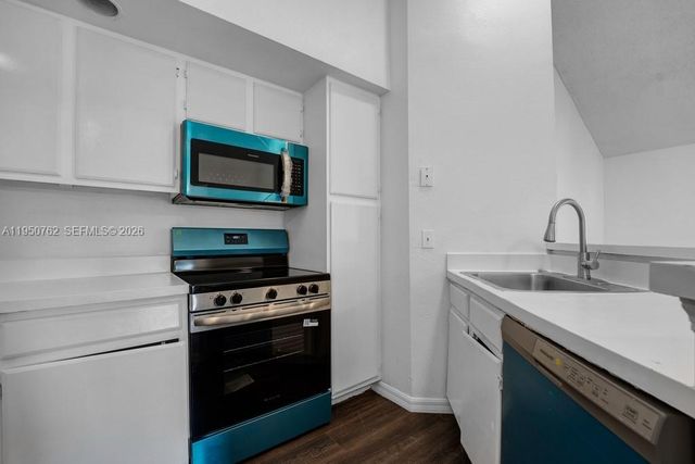 3340 N Pinewalk Dr N 1527, Margate, FL 33063