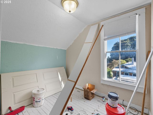 686 29TH St, Astoria, OR 97103