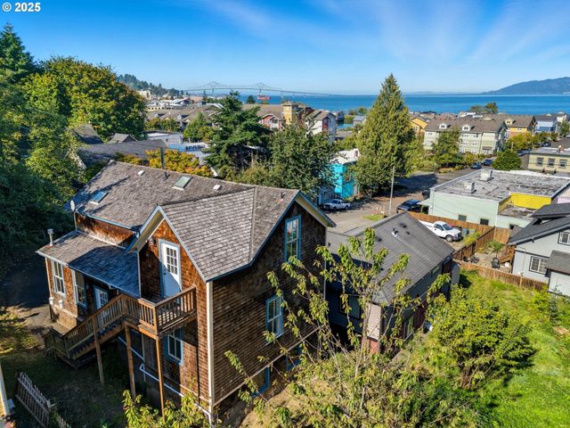 686 29TH St, Astoria, OR 97103