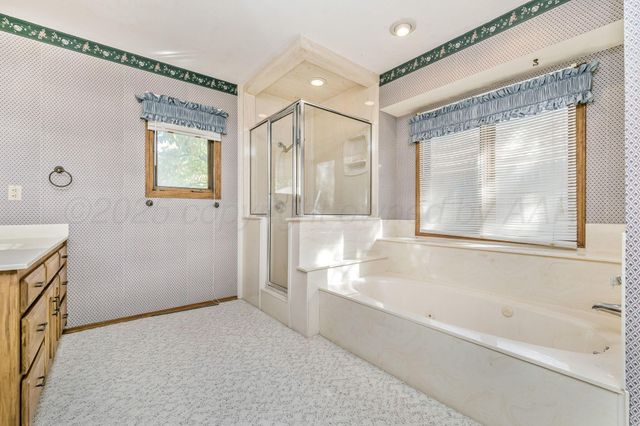 6218 HAMPTON Drive, Amarillo, TX 79109