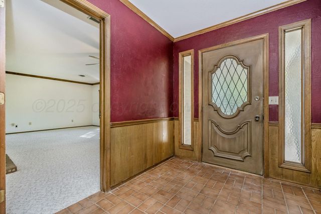 6218 HAMPTON Drive, Amarillo, TX 79109