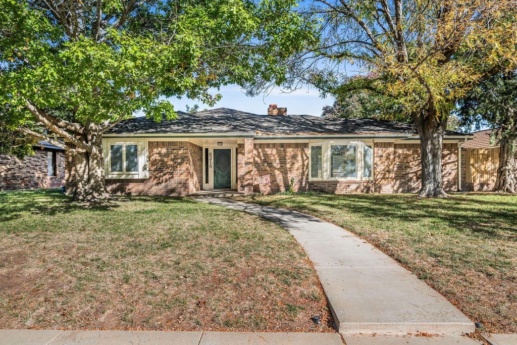 6218 HAMPTON Drive, Amarillo, TX 79109
