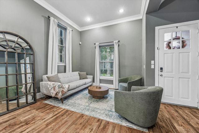 5607 Cohn Meadows, Houston, TX 77007