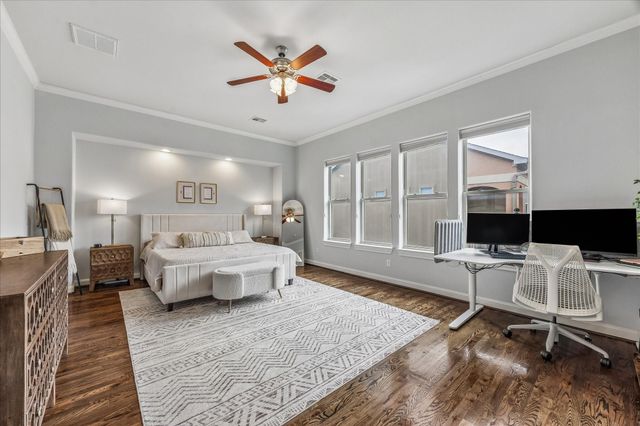 5607 Cohn Meadows, Houston, TX 77007