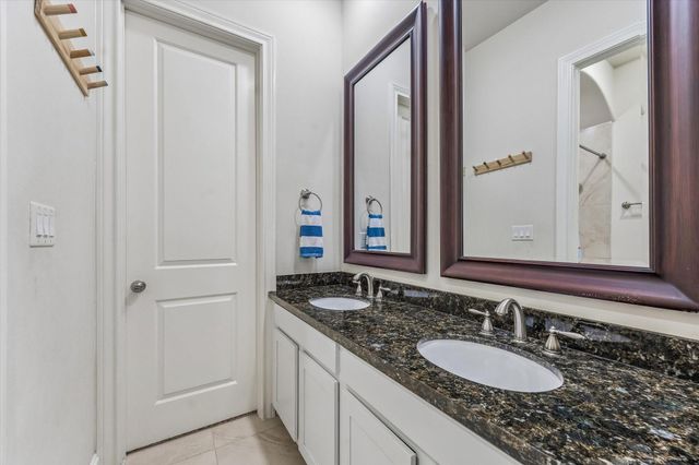 5607 Cohn Meadows, Houston, TX 77007