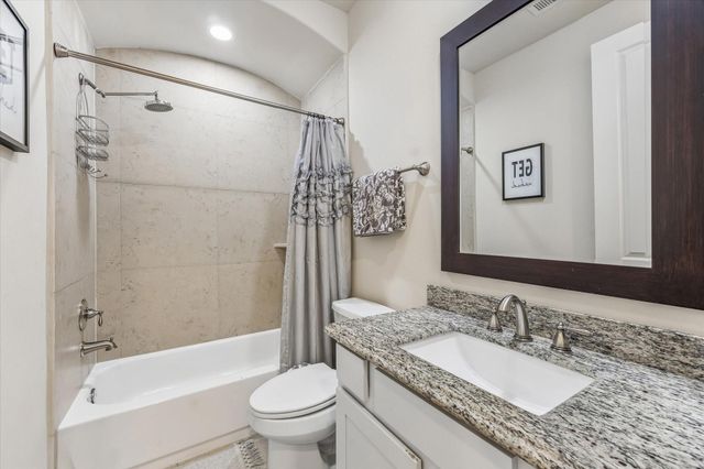 5607 Cohn Meadows, Houston, TX 77007