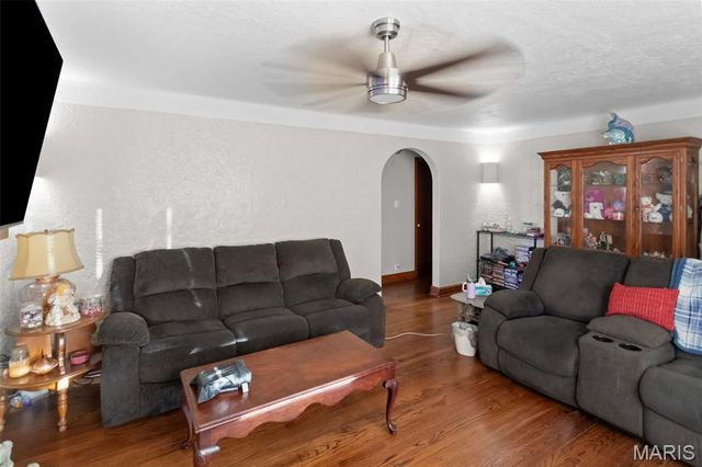 453 George Street, Wood River, IL 62095