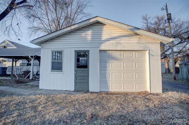 453 George Street, Wood River, IL 62095