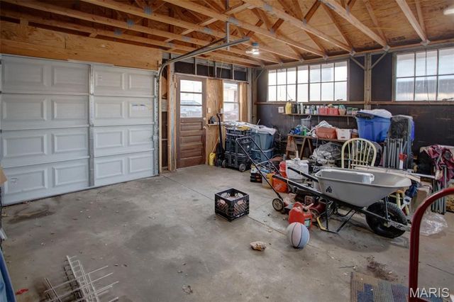 453 George Street, Wood River, IL 62095