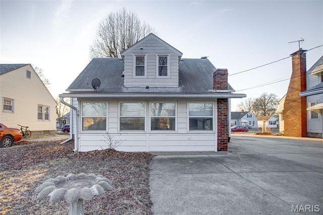 453 George Street, Wood River, IL 62095
