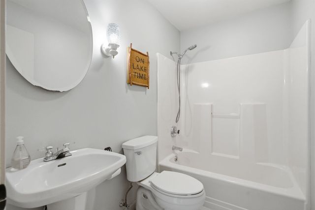 34 Kristen Dr B, Laconia, NH 03246