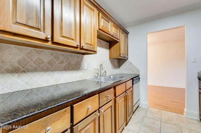 112 Hillside Drive 45, Lafayette, LA 70503