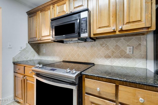 112 Hillside Drive 45, Lafayette, LA 70503