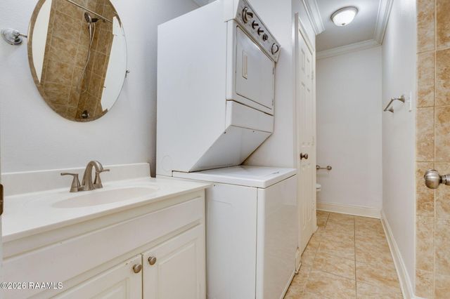 112 Hillside Drive 45, Lafayette, LA 70503