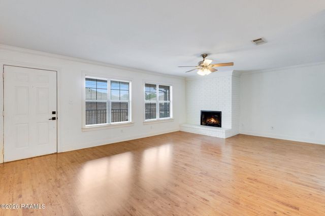 112 Hillside Drive 45, Lafayette, LA 70503