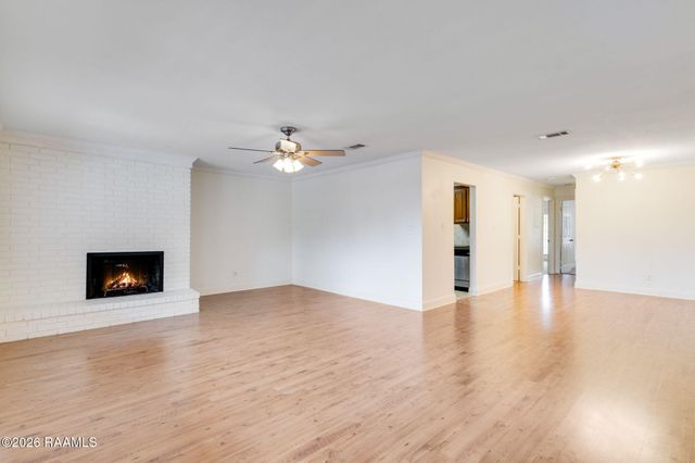 112 Hillside Drive 45, Lafayette, LA 70503