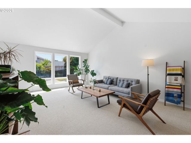 4437 Nw METOLIUS Ct, Portland, OR 97229