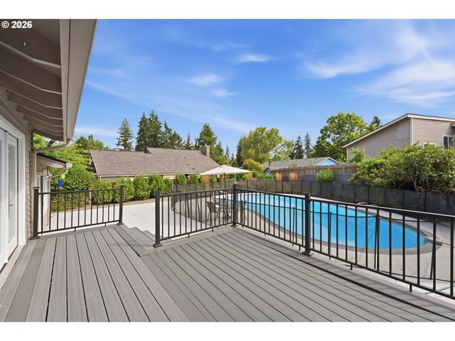 4437 Nw METOLIUS Ct, Portland, OR 97229