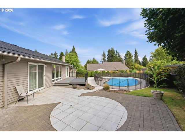 4437 Nw METOLIUS Ct, Portland, OR 97229