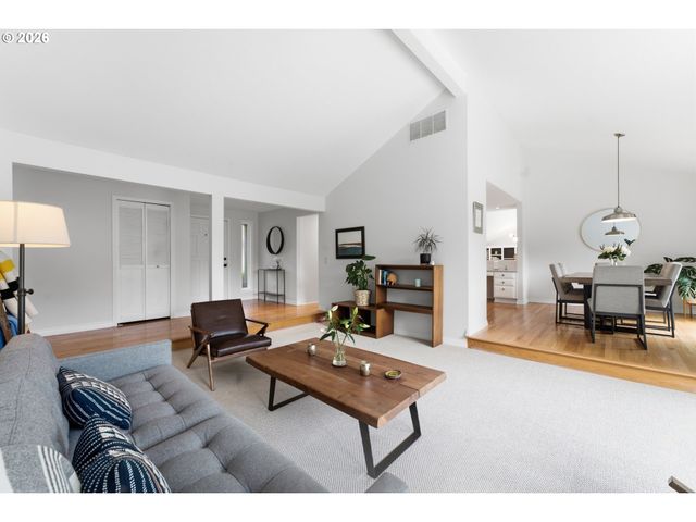 4437 Nw METOLIUS Ct, Portland, OR 97229