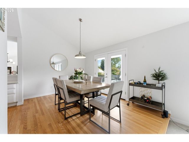4437 Nw METOLIUS Ct, Portland, OR 97229