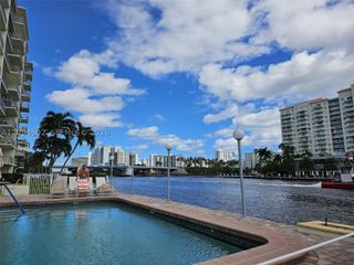 2900 NE 30th St H3, Fort Lauderdale, FL 33306