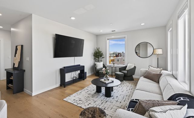 2-10 Maverick Sq PH604, Boston, MA 02128