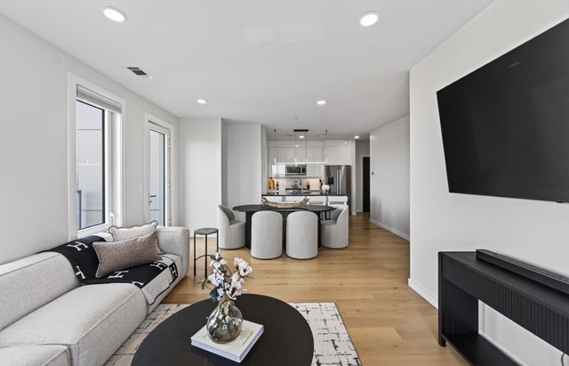 2-10 Maverick Sq PH604, Boston, MA 02128